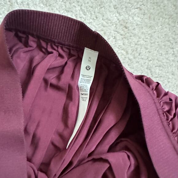 Nwot Lululemon midi pleated skirt XL - Picture 5 of 5